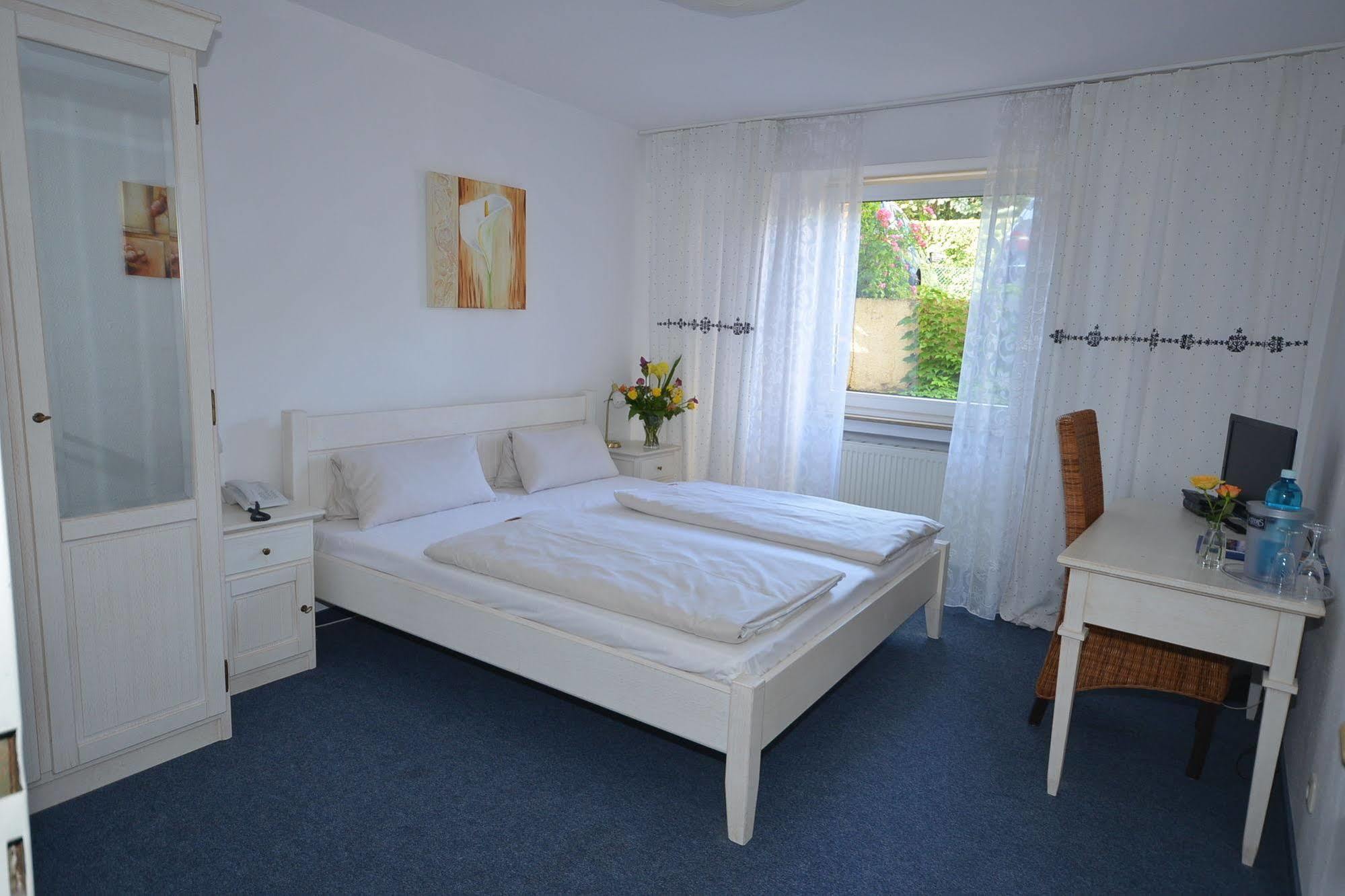 Alpha Hotel Garni Dietzenbach Exterior photo